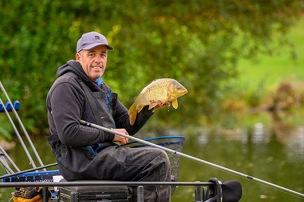 The best pole rig for fishing with chopped worms — Angling Times