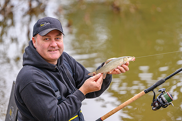 Feeder Fishing On Rivers - Lee Edwards