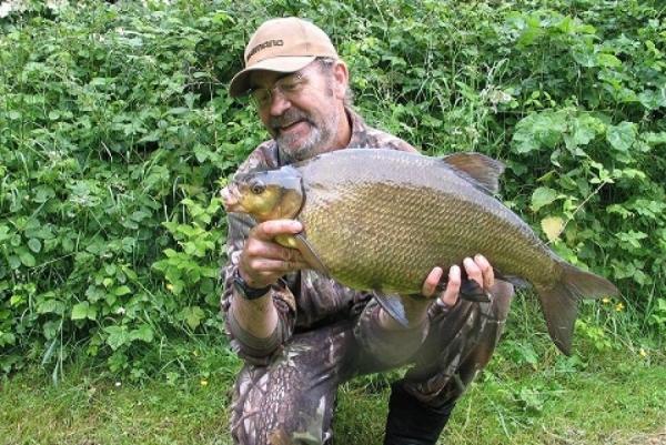 From Rugeley with love: Fishing the Canal Pairs Match Series - DG Fishing