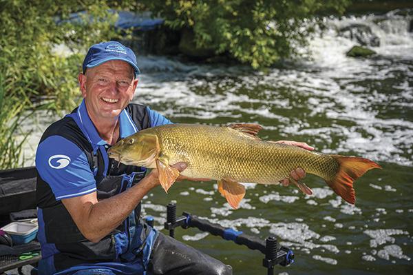 Size Matters Barbel Fishing T Shirt -  Canada