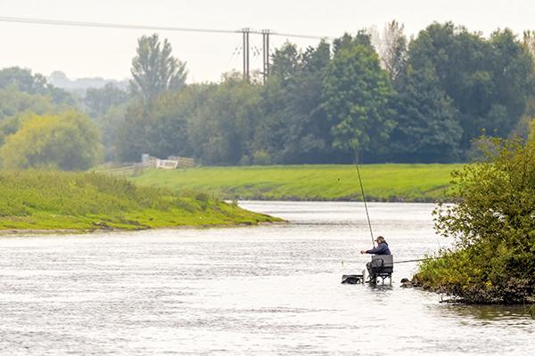 Pole Fishing The Trent